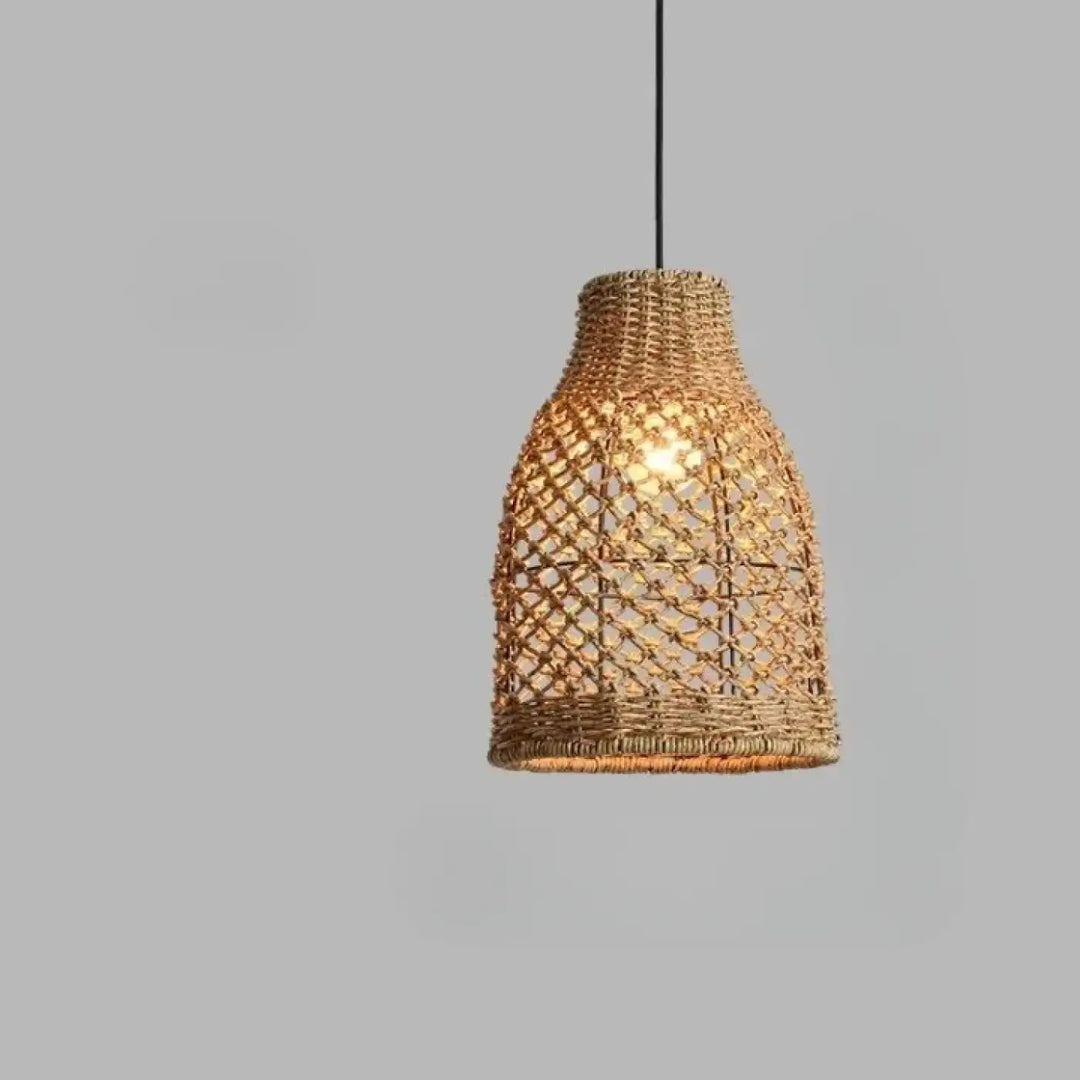 Suspension luminaire maïlo en rotin tressé beige naturel avec motif losange pour ambiance suspension luminaire nature