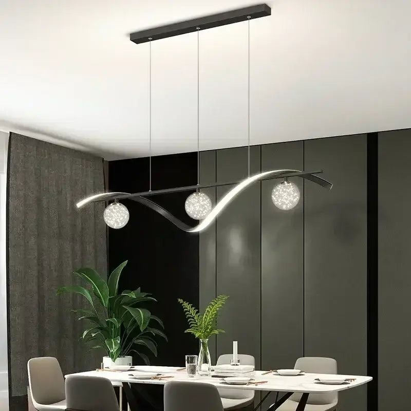 Suspension luminaire ondulée avec 3 boules au style tendance

