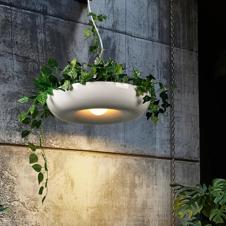 Suspension luminaire pour plantes rampantes d'intérieur

