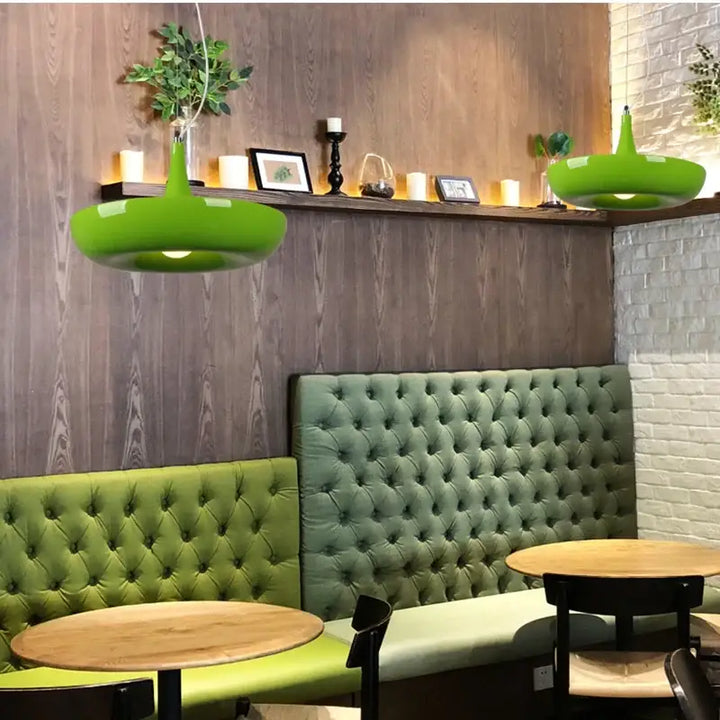 Suspension luminaire pour plantes rampantes d'intérieur

