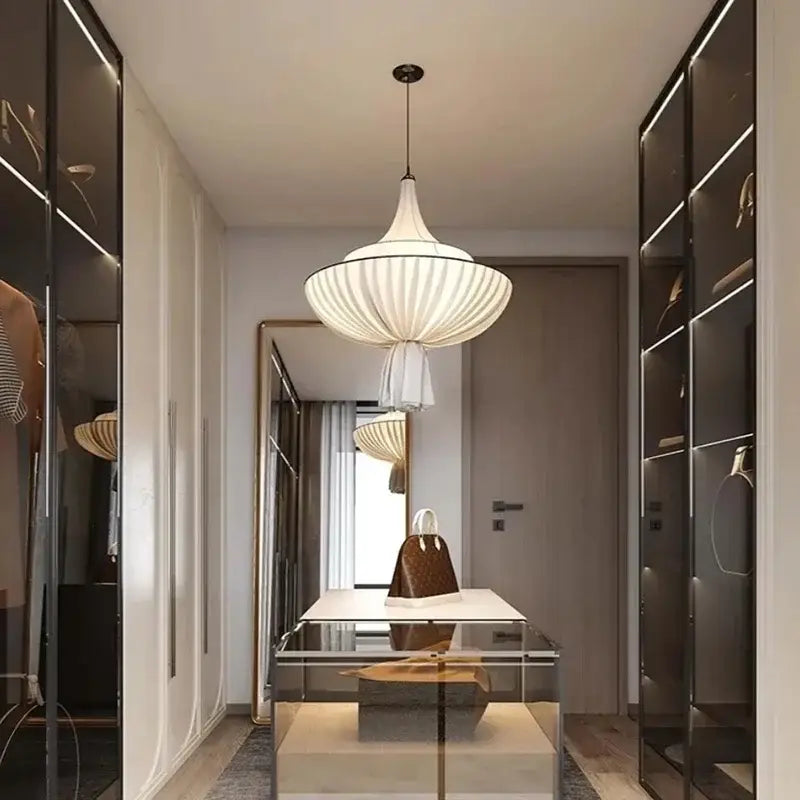 Suspension luminaire plissée inspiration lanterne décorative

