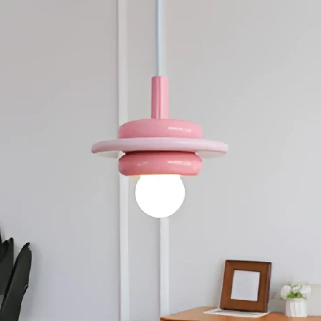 Suspension luminaire olya en rose poudré avec abat-jour en verre dépoli pour décoration intérieure élégante