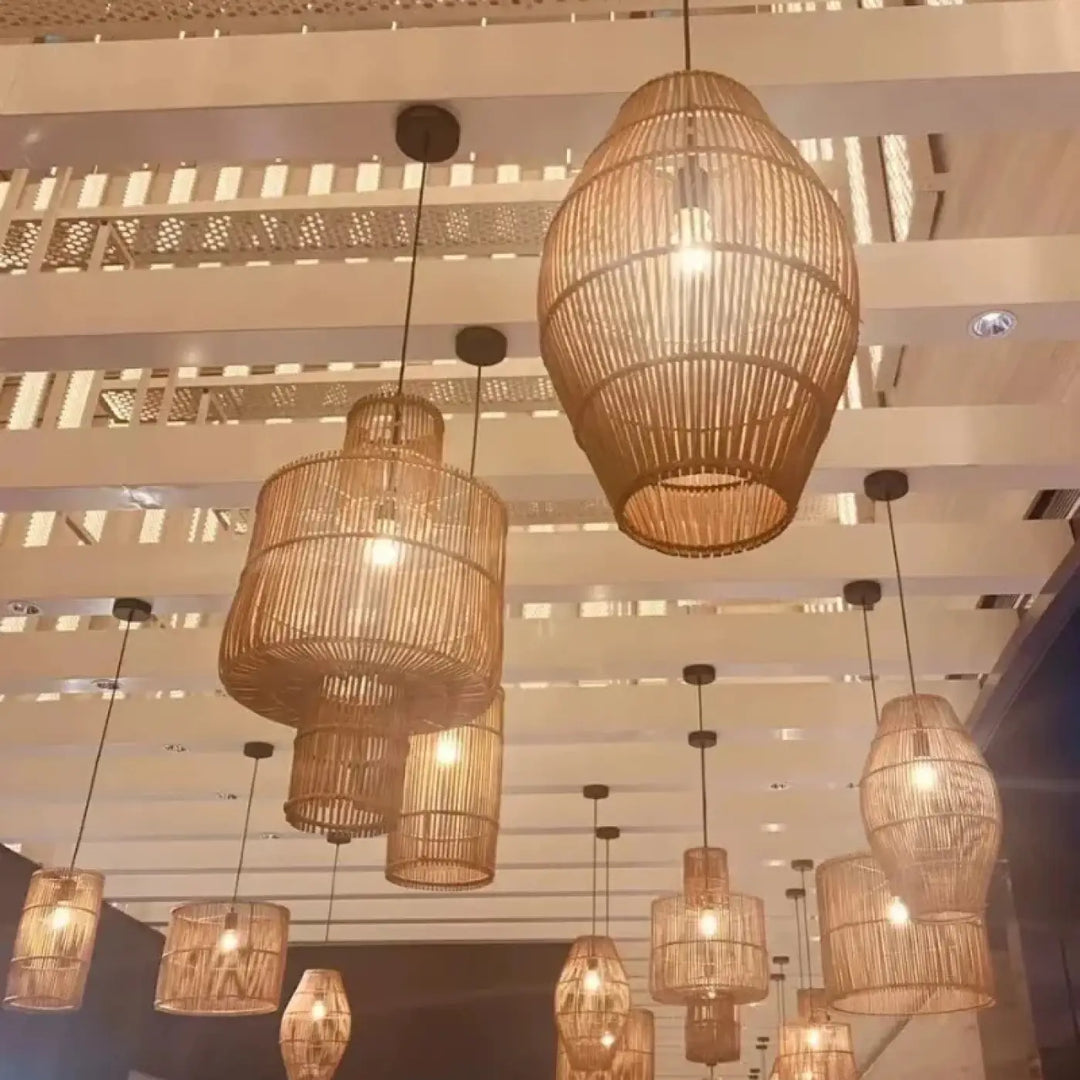 Suspension luminaire tianah en bambou tressé avec ampoules chaleureuses pour décoration intérieure rotin style scandinave