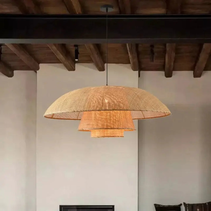 Suspension luminaire en rotin tressé design naturel beige