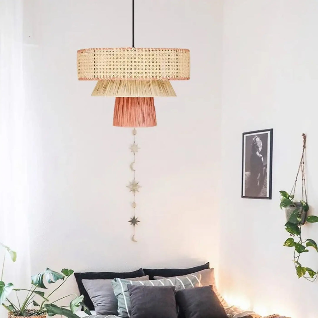 Suspension luminaire en rotin tressé au style nordique et élégant