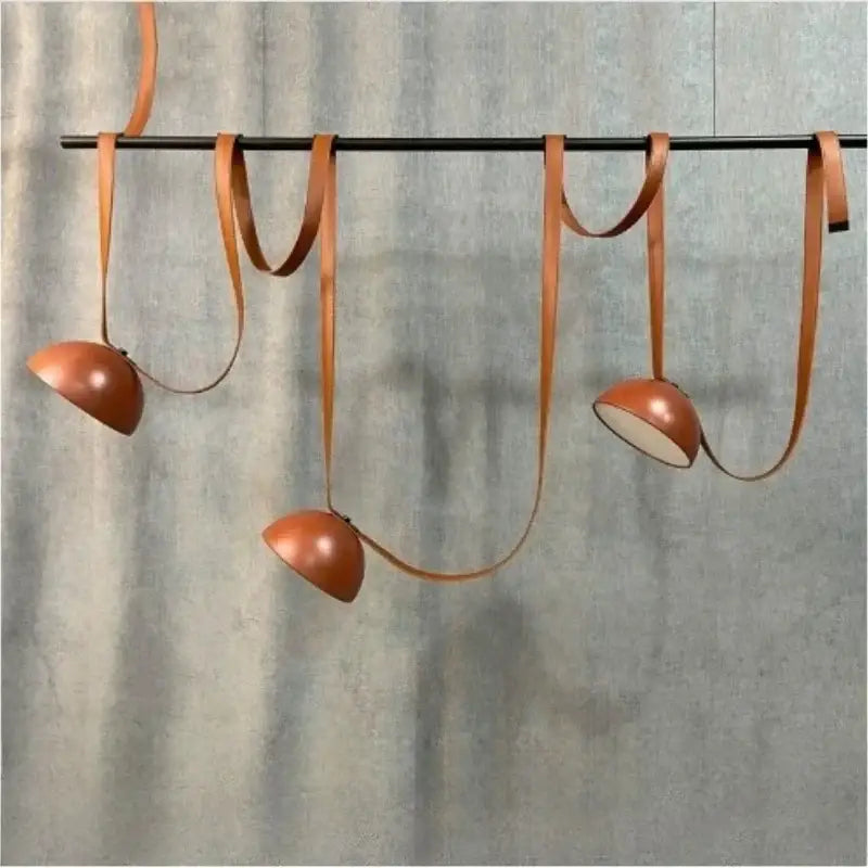 Suspension luminaire à sangles longues au style contemporain chic