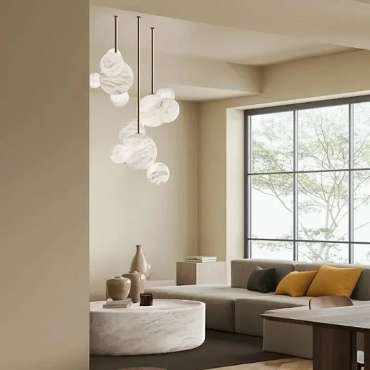 Suspension luminaire sculpturale en albâtre flottant