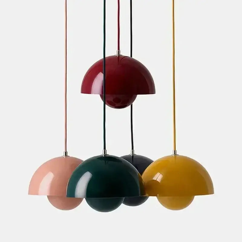 Suspension luminaire au style danois coloré pour cuisine moderne

