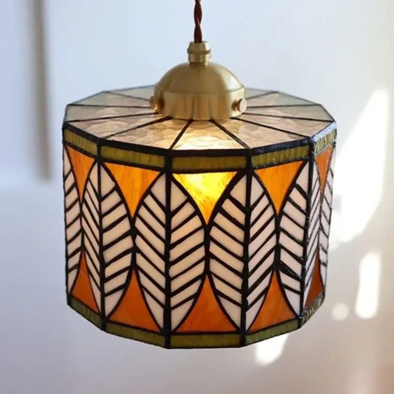 Suspension luminaire style tiffany verre ambré motif feuille vintage