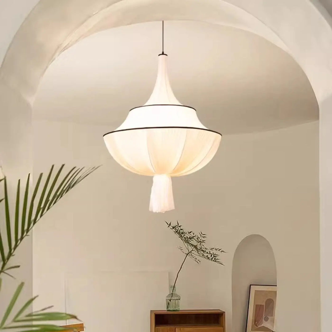 Suspension luminaire en tissu blanc design élégant décor blanc