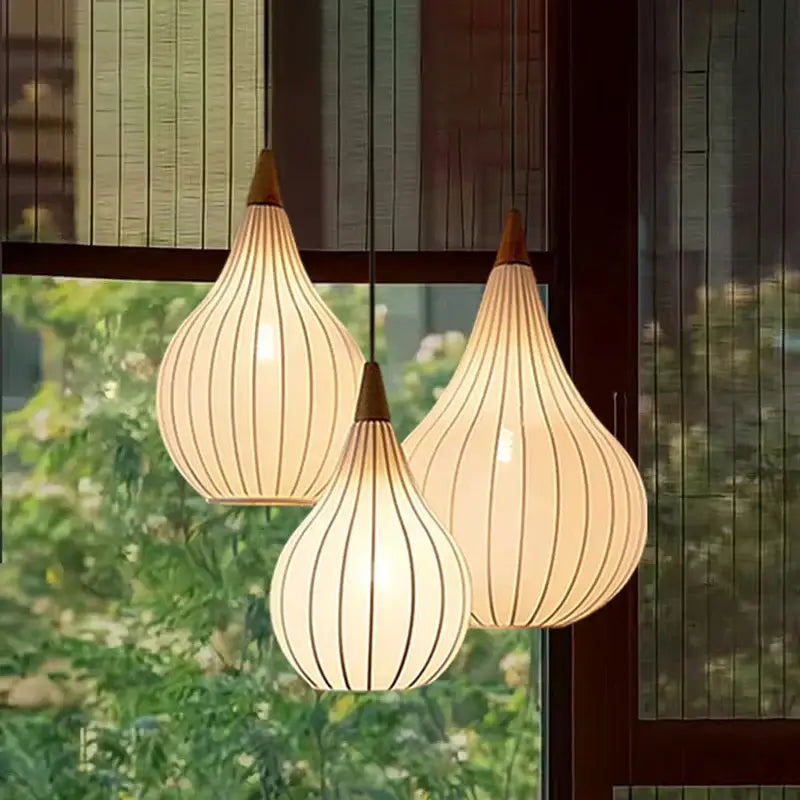 Suspension luminaire en tissu motif marron au style asiatique