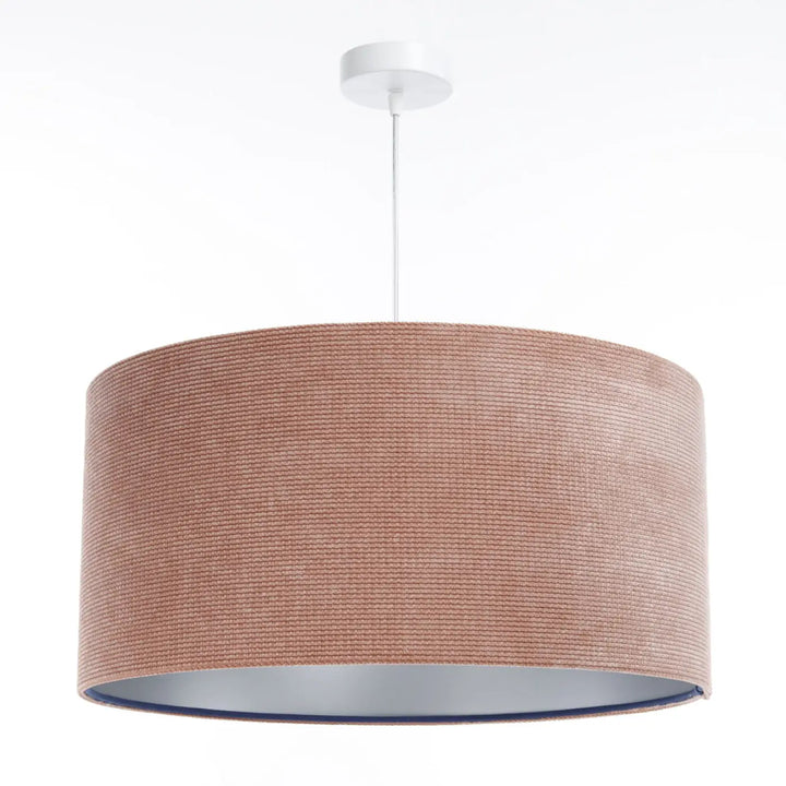 Suspension luminaire beige avec abat-jour tissu rose tissé texturé et fixation plafond blanc style moderne chic