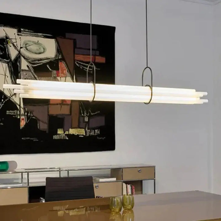 Suspension luminaire tubulaire design noir et blanc chic