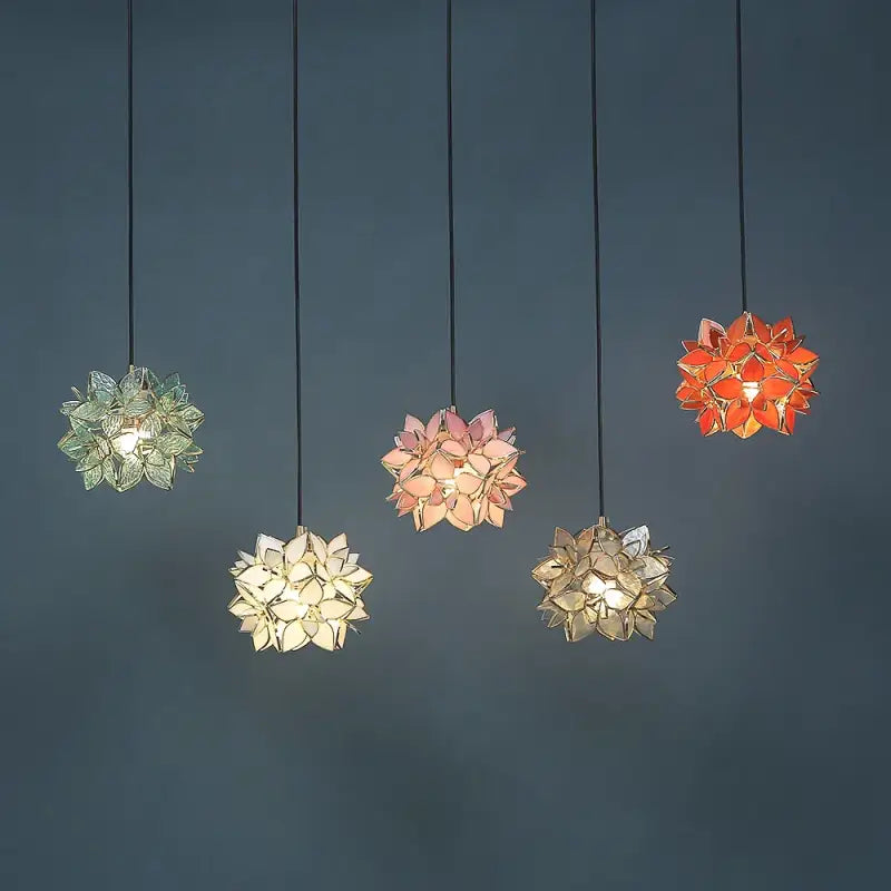 Suspension luminaire en verre forme de fleur au style poétique