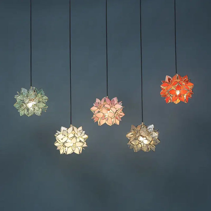 Suspension luminaire en verre forme de fleur au style poétique