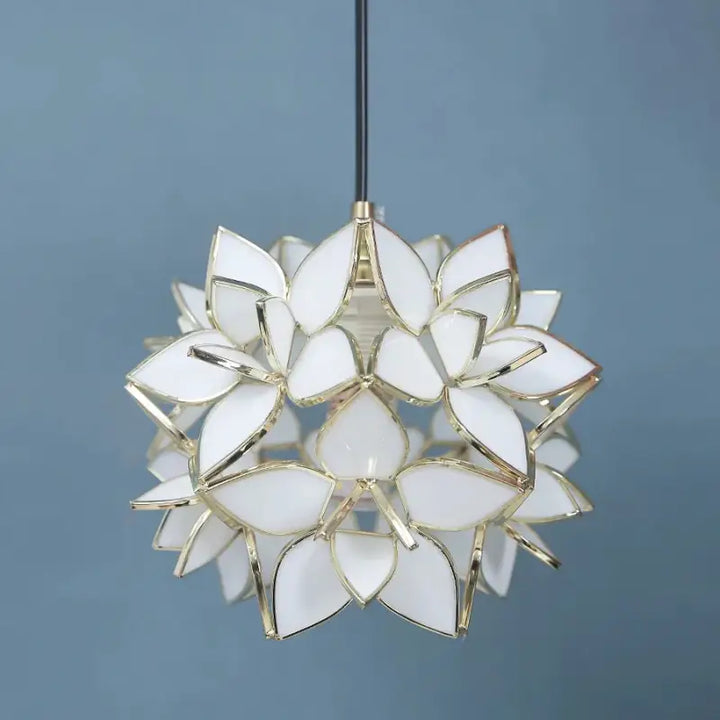 Suspension luminaire en verre forme de fleur au style poétique