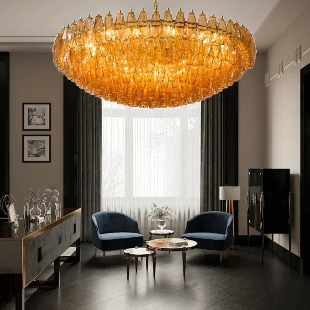 Suspension luminaire murano en verre sculpté doré avec finition soignée et segments en verre ambré en forme de chandelier