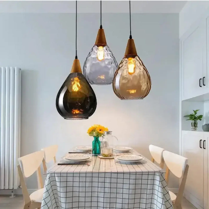 Suspension luminaire en verre soufflé en forme de goutte élégante
