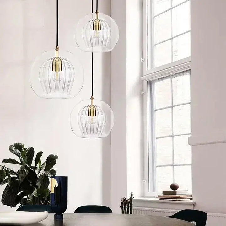 Suspension luminaire en verre style moderne pour intérieur chic