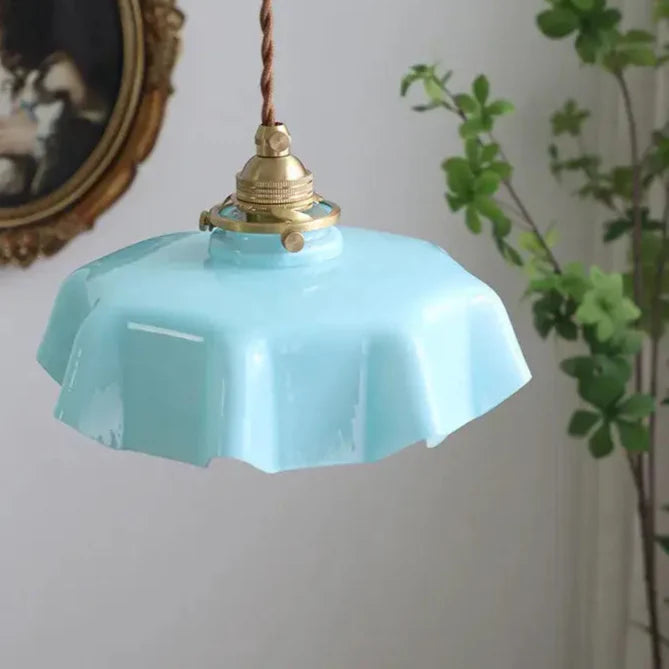 Suspension luminaire vintage crème en céramique ondulée

