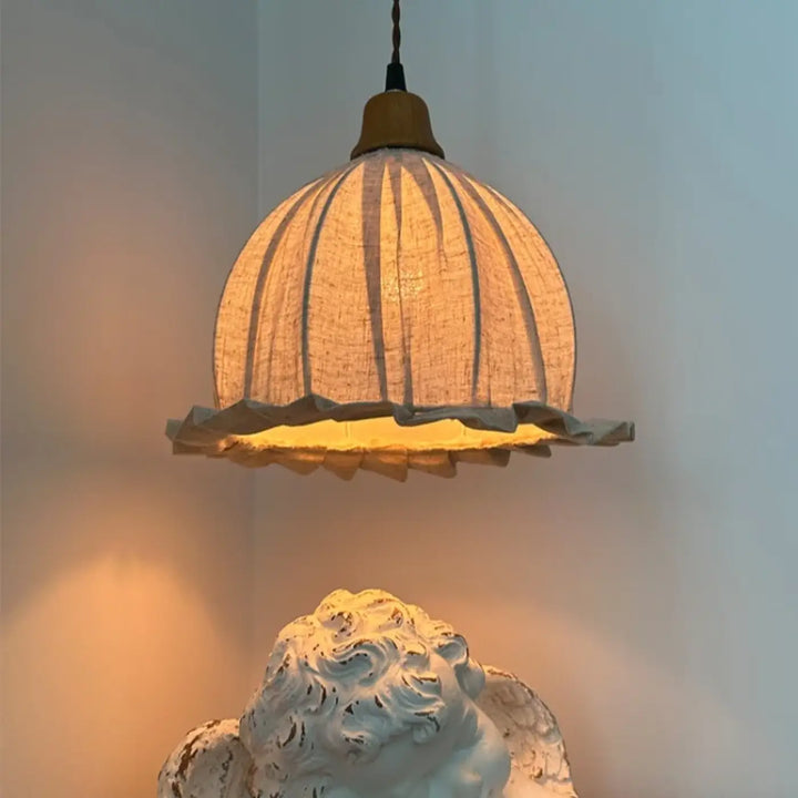 Suspension luminaire vintage en lin avec base en bois naturel