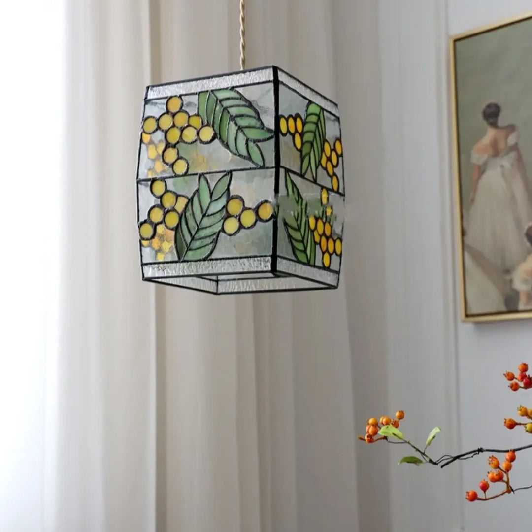 Suspension luminaire vitrail art déco motifs naturels raffiné