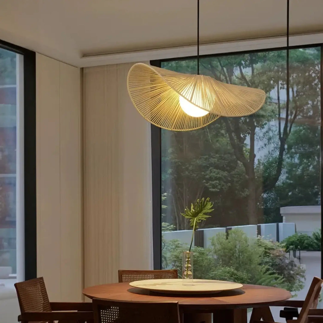 Suspension luminaire design aux formes organiques