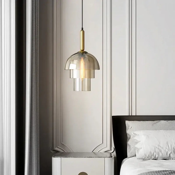 Suspension Moderne Verre Fumé et Laiton Design Élégant Art Déco