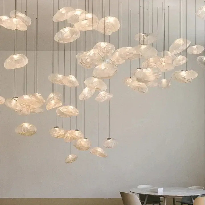 Suspension nuage verre soufflé formes organiques style artistique moderne