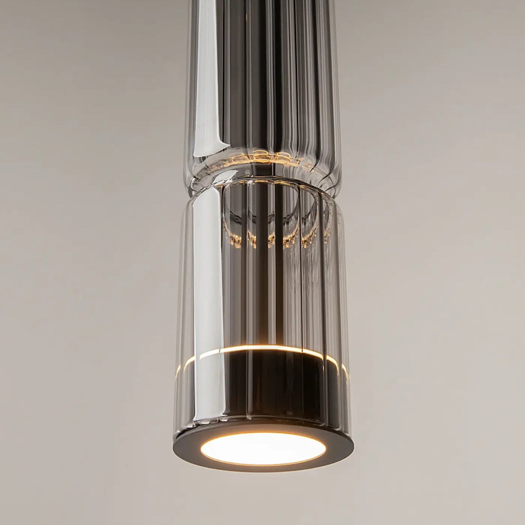 Suspension ordo led en verre teinté avec verre côtelé et accents chrome émettant une lumière chaude circulaire
