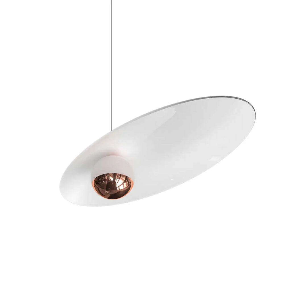 Suspension luminaire oyster blanc élégant avec ampoule sphérique finition cuivre au centre