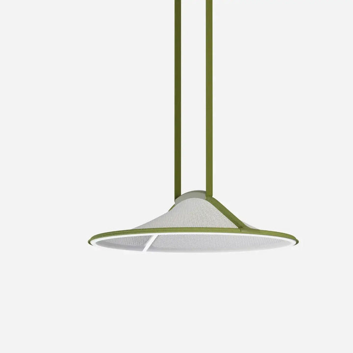 Suspension luminaire pantaya olive vert avec ombre blanche en tricot tendu design minimaliste de patricia urquiola lumière douce