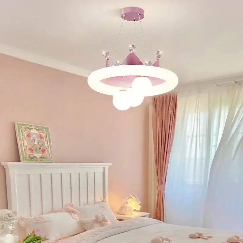Suspension princesse en couronne LED enfant

