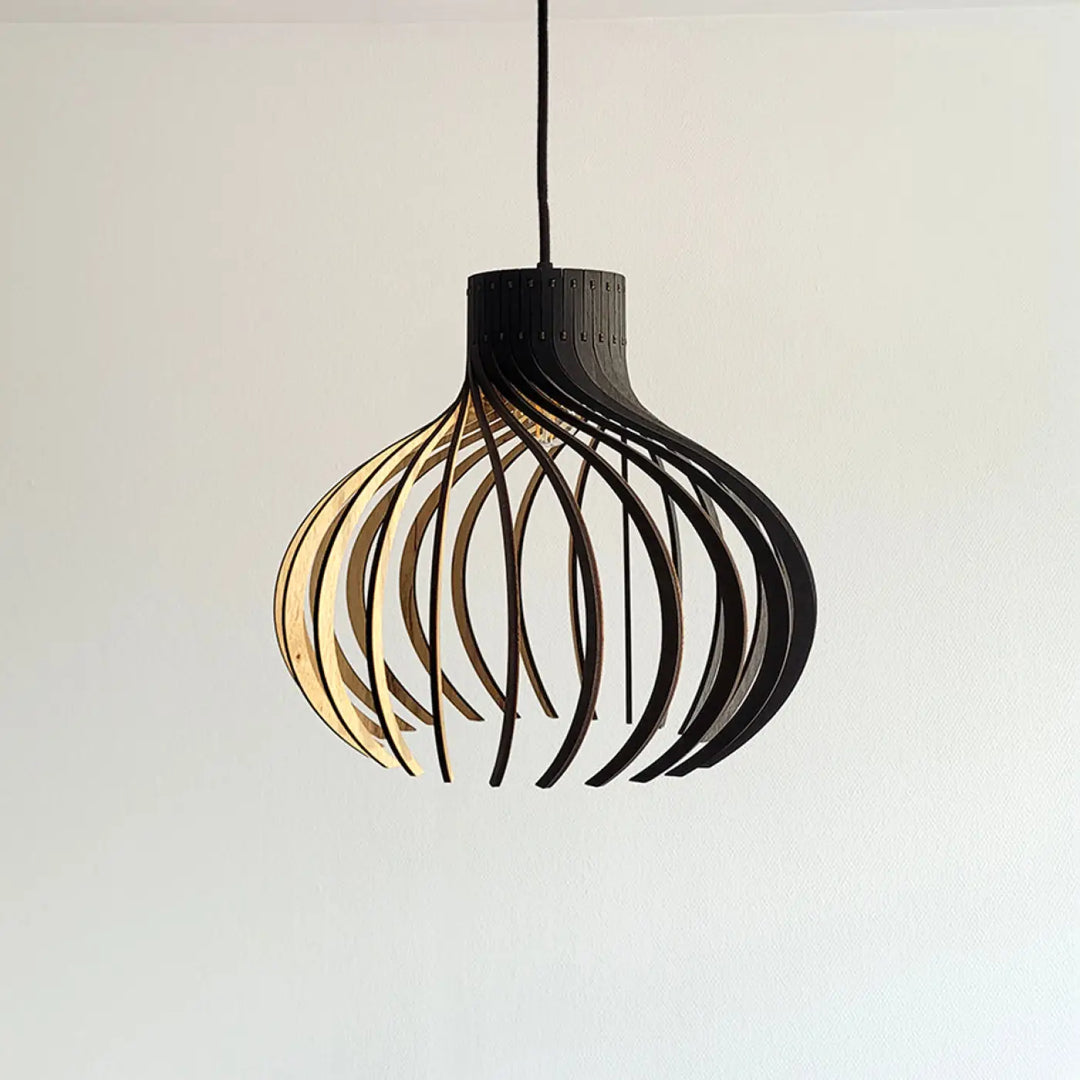 Suspension rinoz piatoni en bois naturel et noir avec design sculptural moderne pour éclairage suspendu