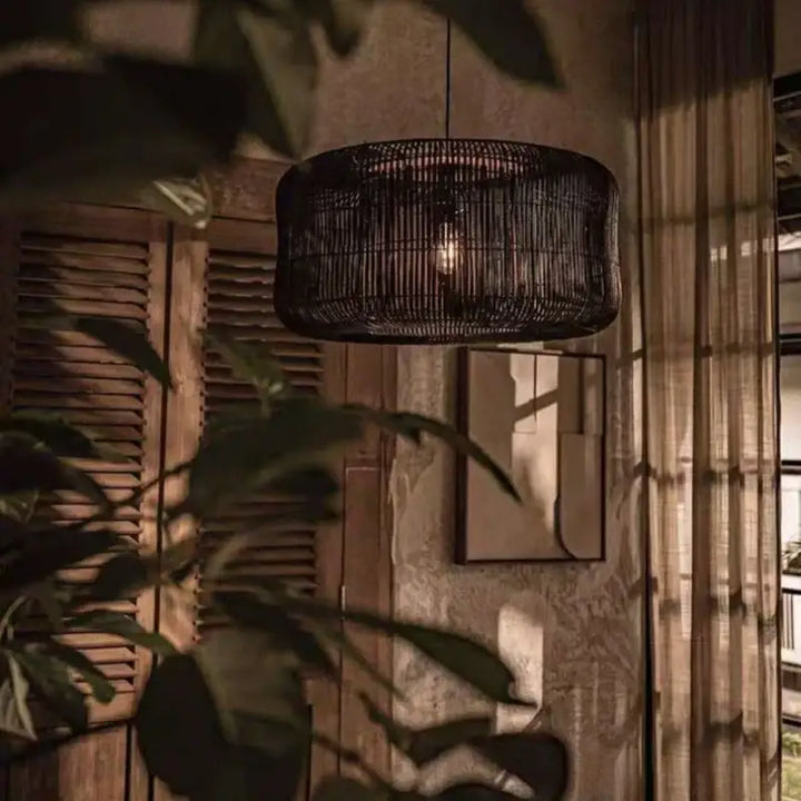 Suspension en rotin naturel cylindrique design bohème