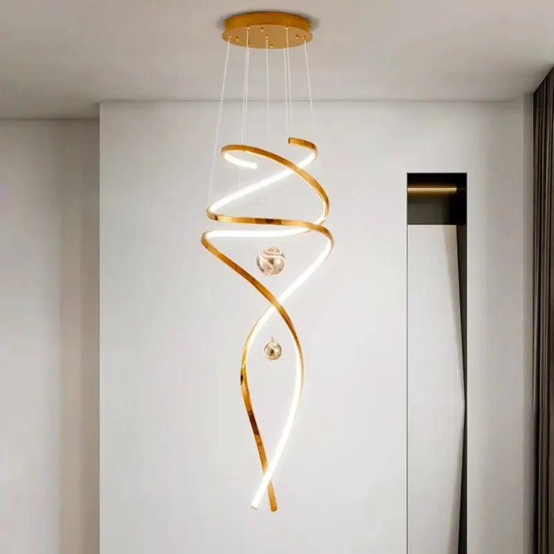 Suspension Spirale LED Dorée Design Pour Plafond Haut