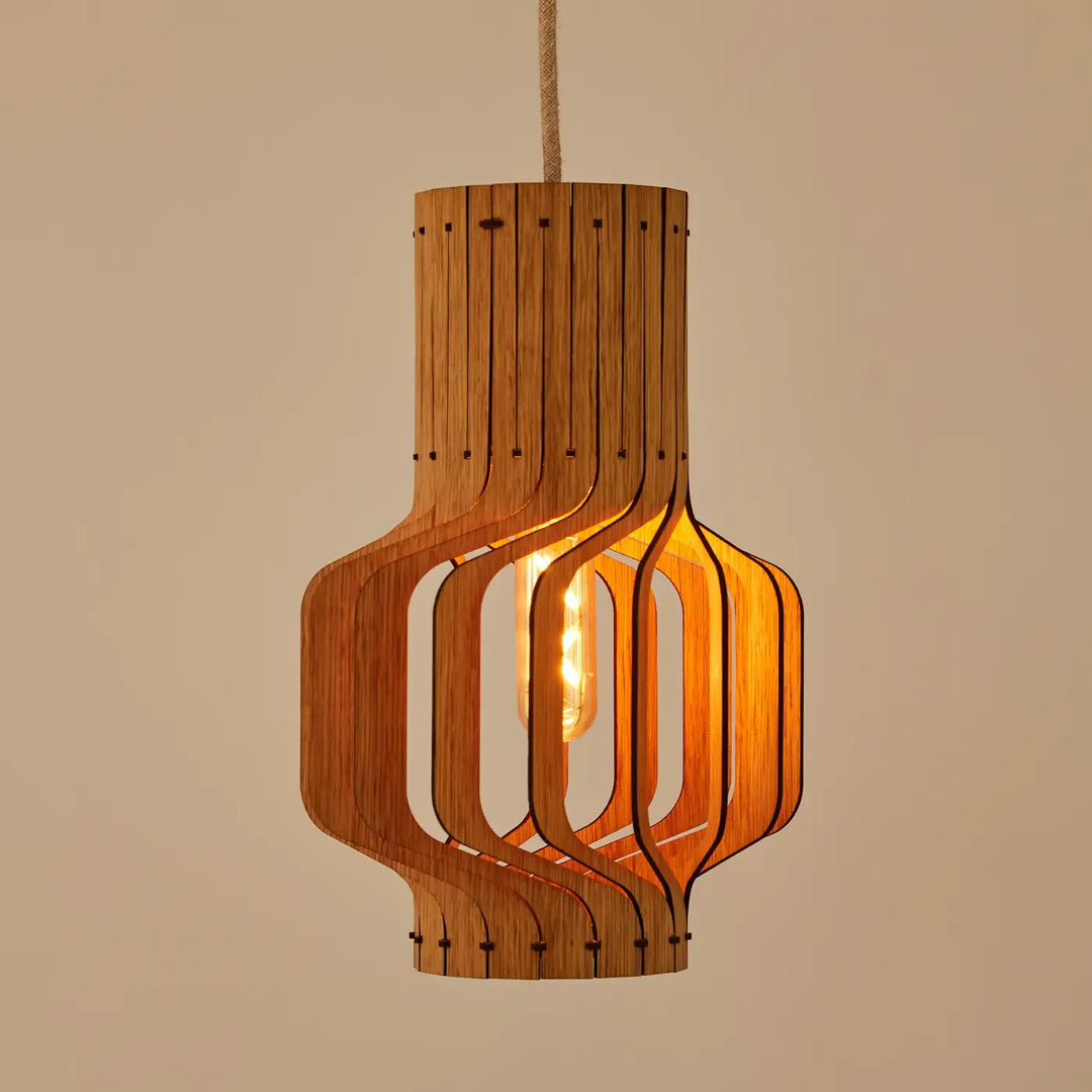 Suspension tjinkwe fråd en bois fsc avec design moderne et lattes courbées entrelacées couleur chaude