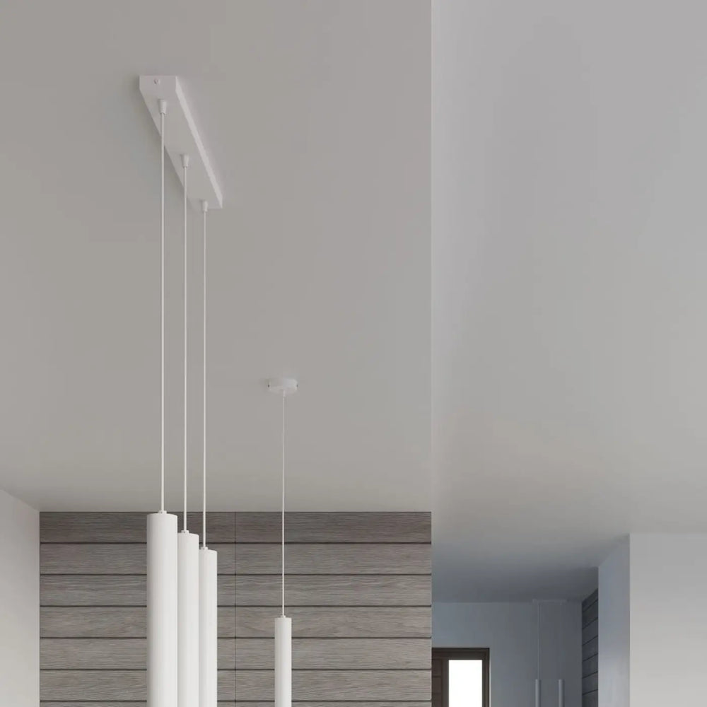 Suspension Luminaire blanc allumée, vue rapprochée