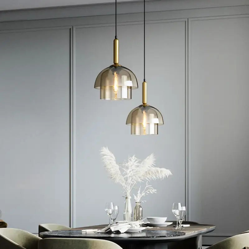 Suspension verre ambré double cloche avec ampoule vintage