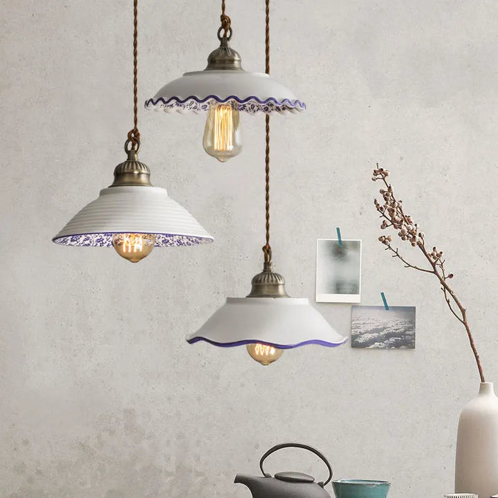 Suspension Vintage Blanche Bord Bleu Style Rétro Champêtre