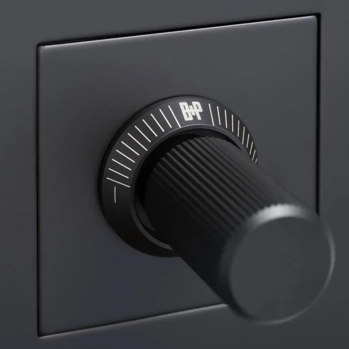 Détail du variateur Dimmer à gravure alignée noir #couleur_noir