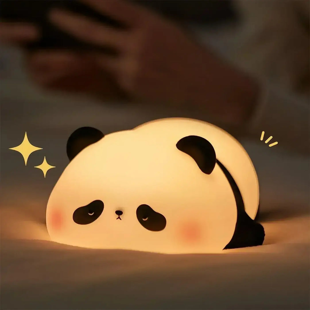 Veilleuse mouton lumineuse en forme de panda avec éclairage doux et détails noirs aux oreilles et yeux par toumou